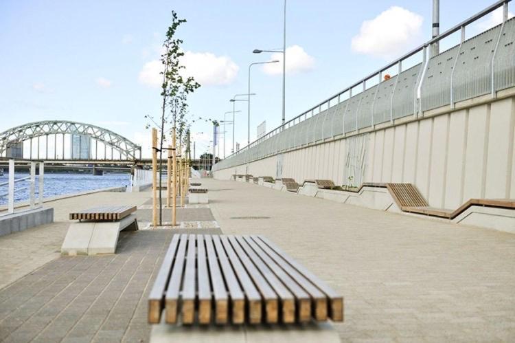 Premium Apartment In Quiet & Historical Area Riga Luaran gambar