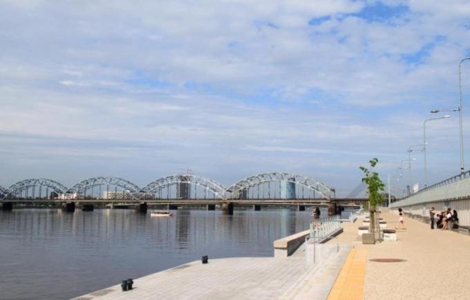 Premium Apartment In Quiet & Historical Area Riga Luaran gambar